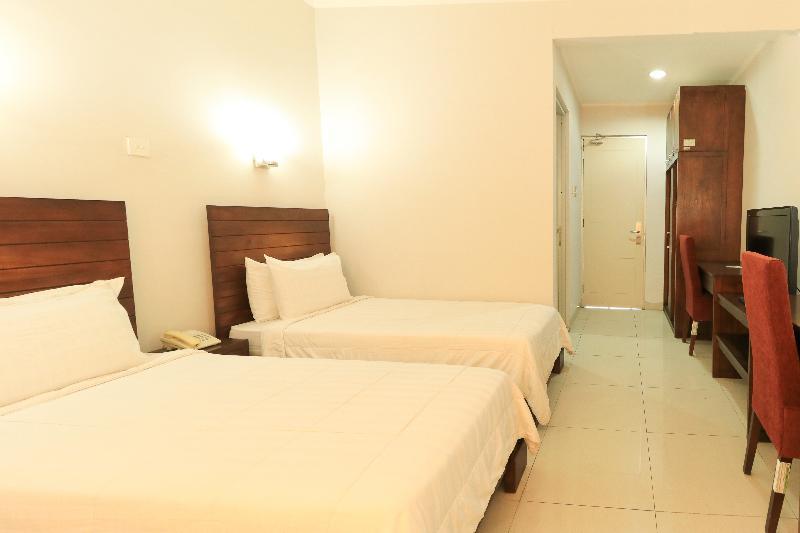 Greensa Inn Surabaya Exterior foto